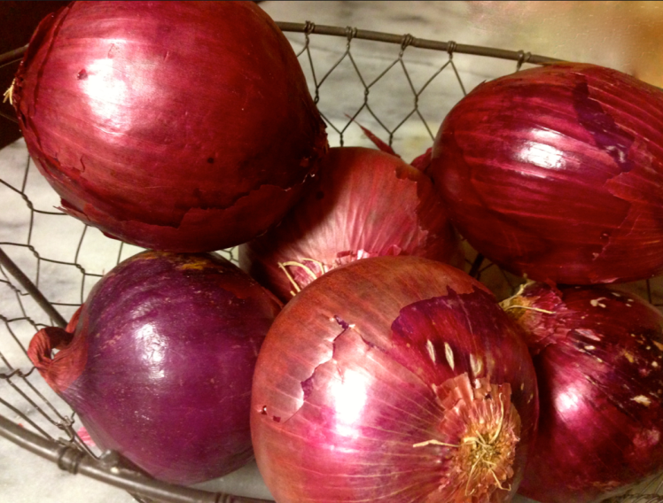 red onions organic